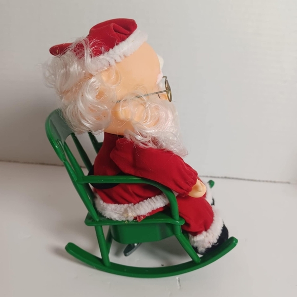 Vtg Rocking Music & Santa Nodding Head in Rocking Chair Christmas Decoration - Picture 5 of 6